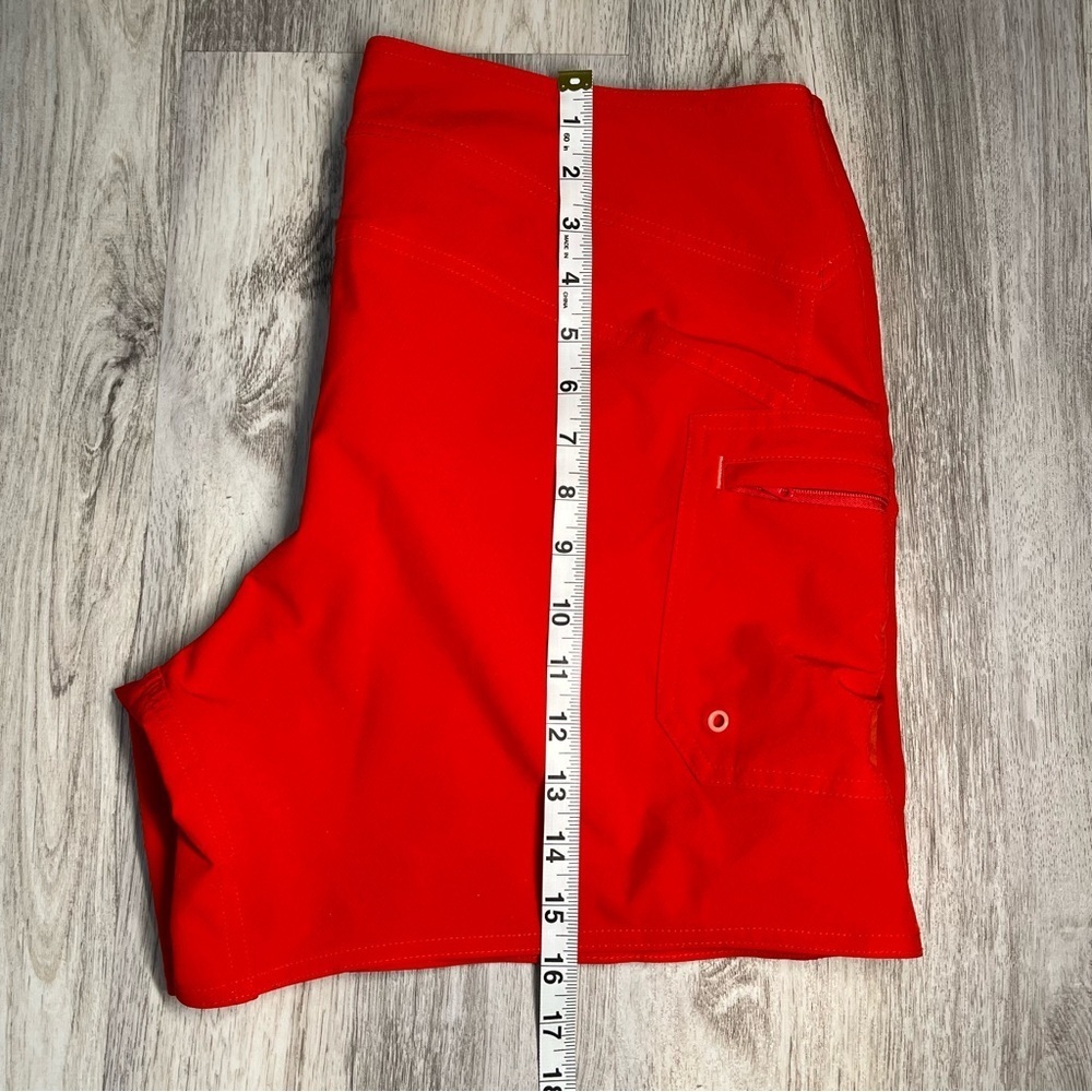 Athleta Women's‎ Red Shorts Size 12 - Picture 7 of 7